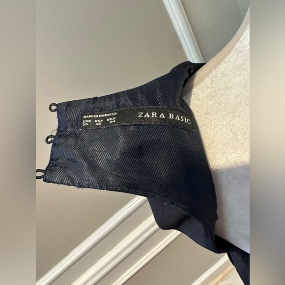 Zara Basic Navy Blue Large Keyhole cocktail dress with pockets - size XS - Picture 12 of 16